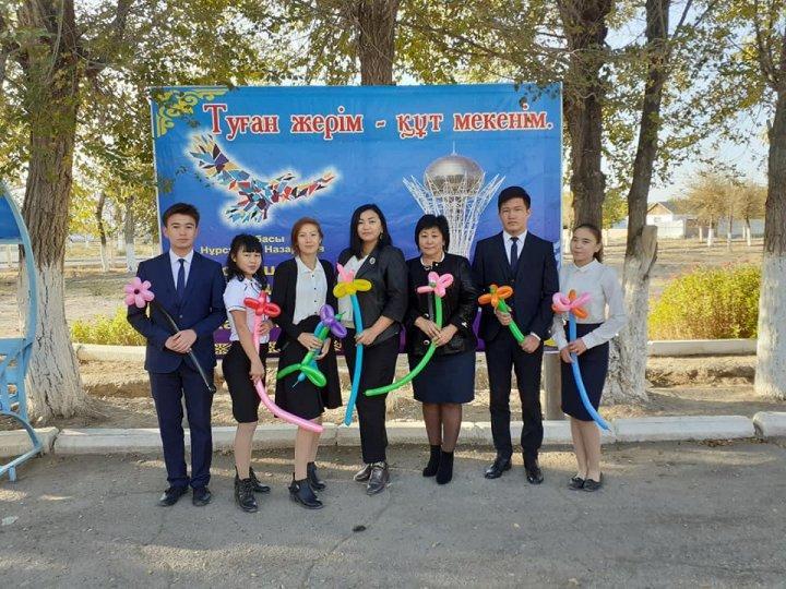 "Ұстазым ұлағаттым, үлгі- өнегем" тақырыбында мерекелік іс шара өткізілді
